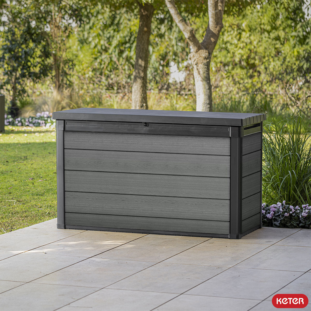 200 Gallon Large Deck Box Storage