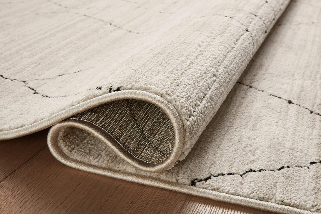 2'-7" x 4' Accent Rug Sand/Charcoal