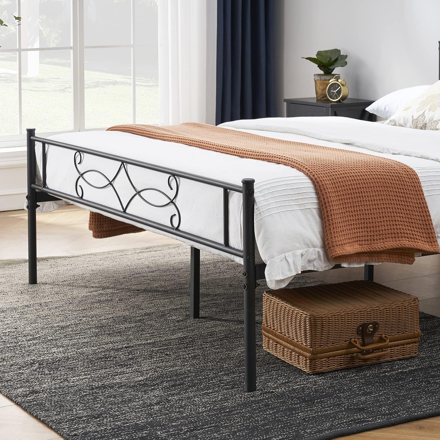 Twin Size Metal Platform Bed Frame with Headboard