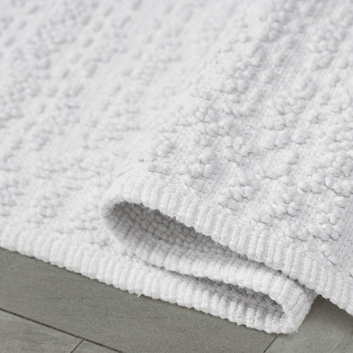 17" x 28" White Bath Rug