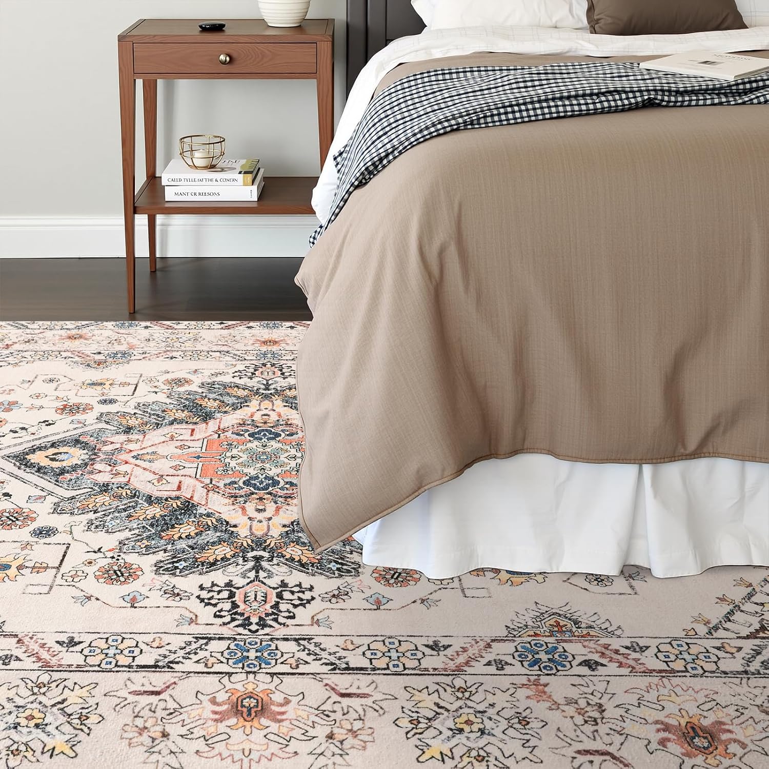 Vintage 5x8 Beige Area Rug - Large