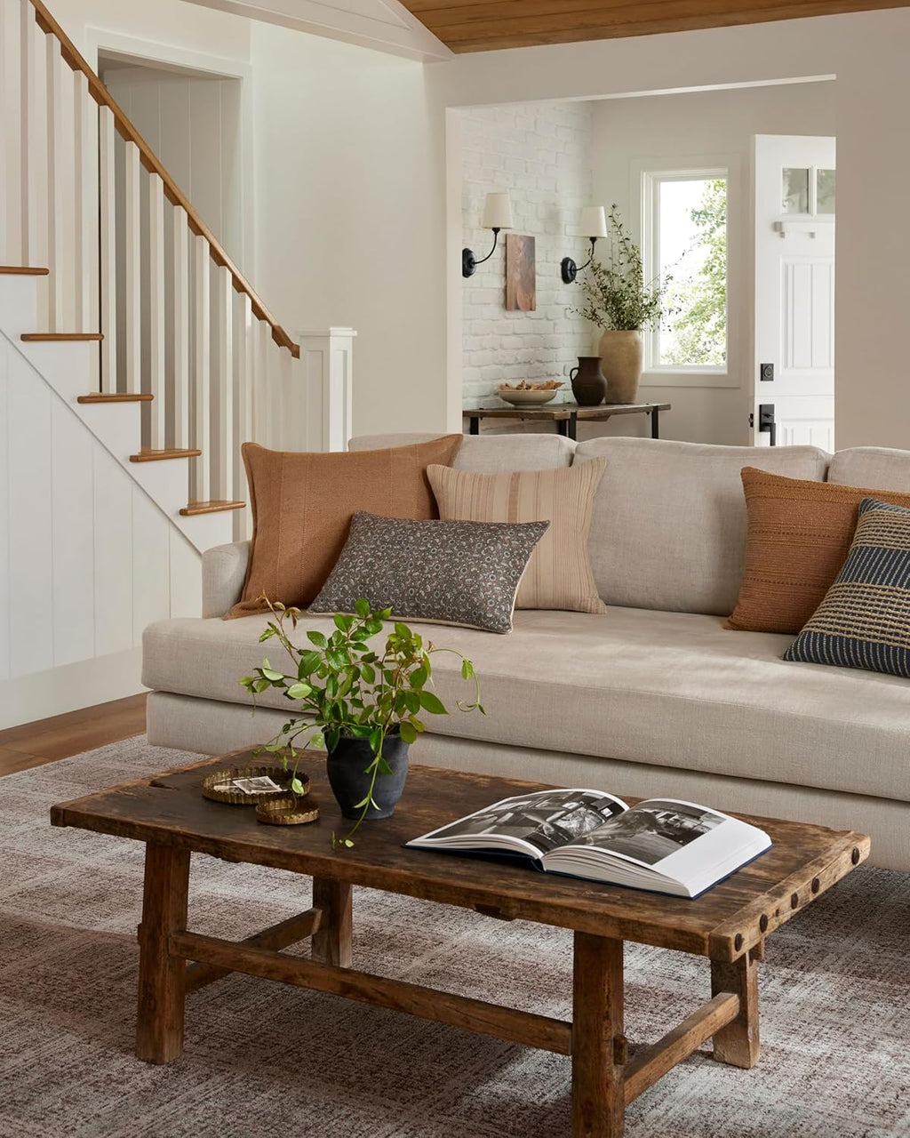 Runner Rug 2'-7" x 7'-6"