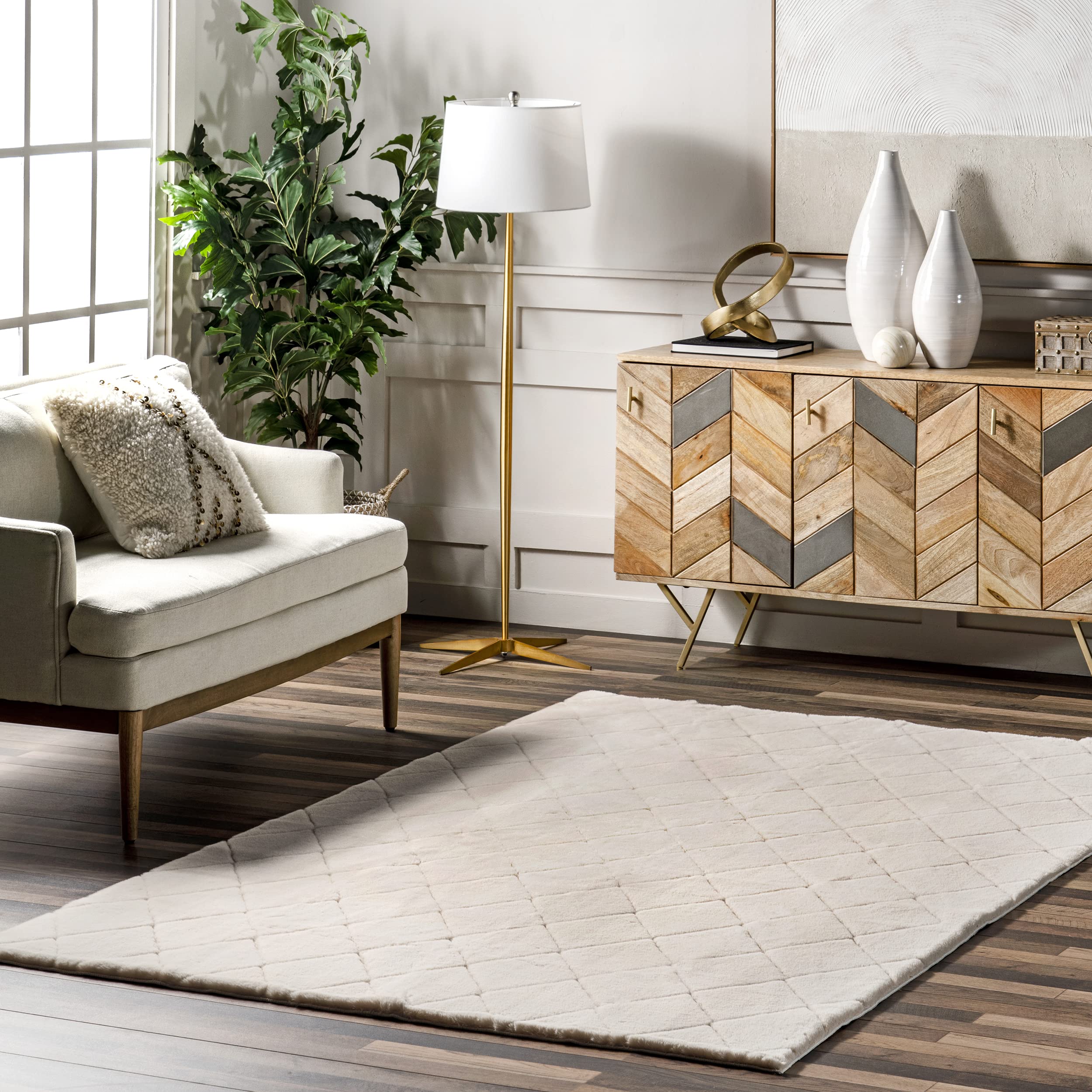 5' x 8' Plush Area Rug - Beige