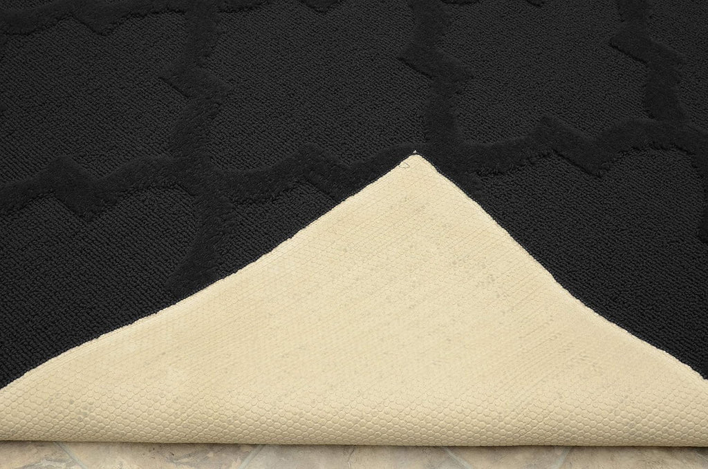 5' x 7' Black Area Rug
