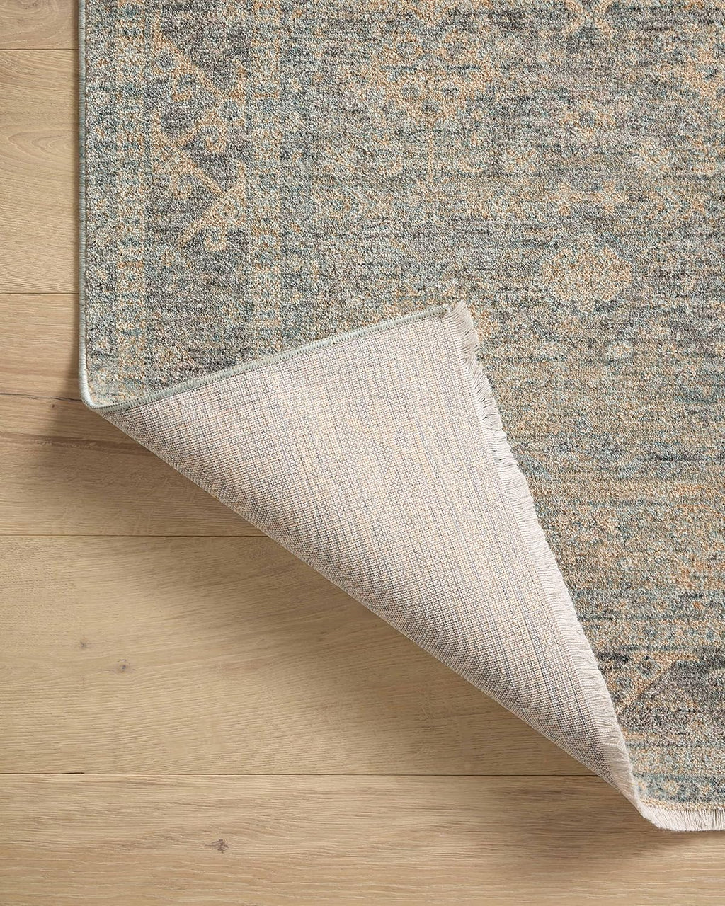 2' x 3' Sky/Beige Accent Rug