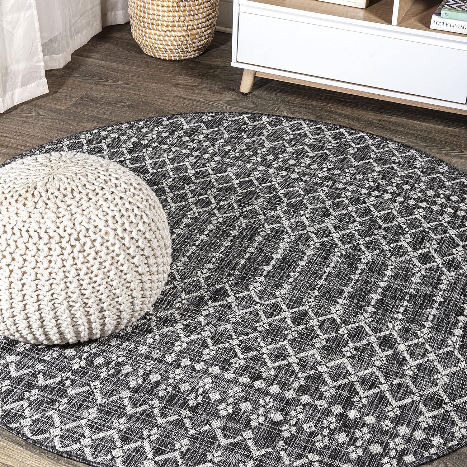 4 Ft Black/Gray Round Area Rug