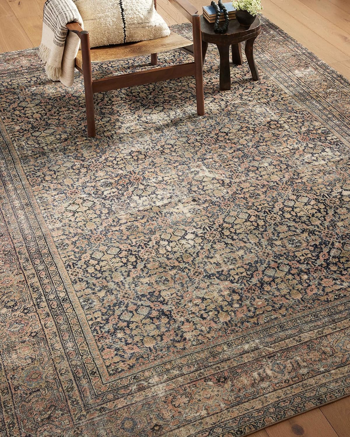 2'x5' Vintage Inspired Accent Rug